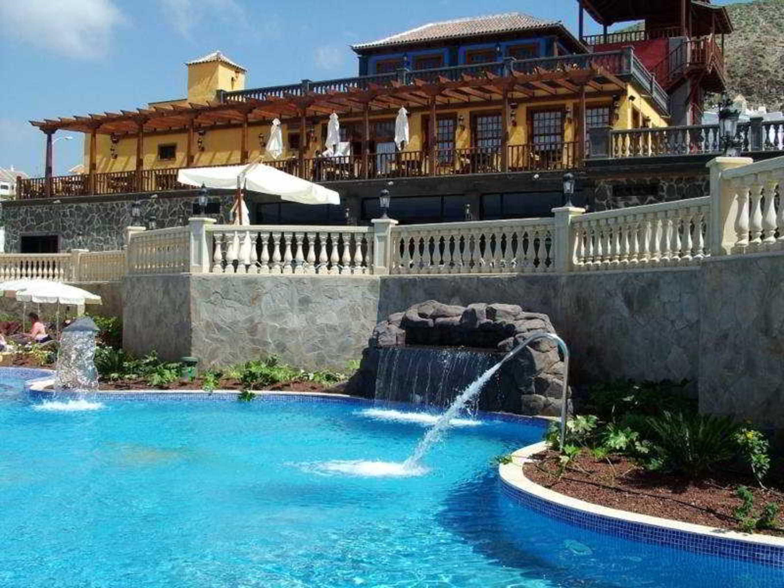 Paradise Park Fun Lifestyle Hotel 4*