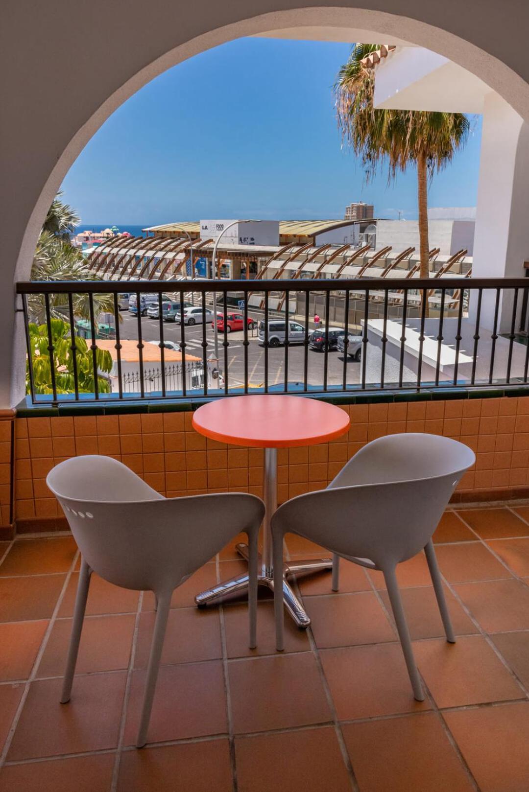 Paradise Park Fun Lifestyle Hotel
